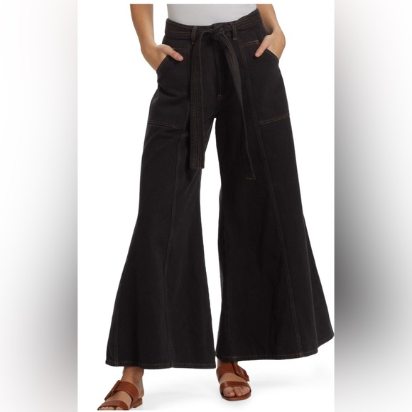 Farm Rio Twill Bell-Bottom Pants Black - Picture 2 of 7